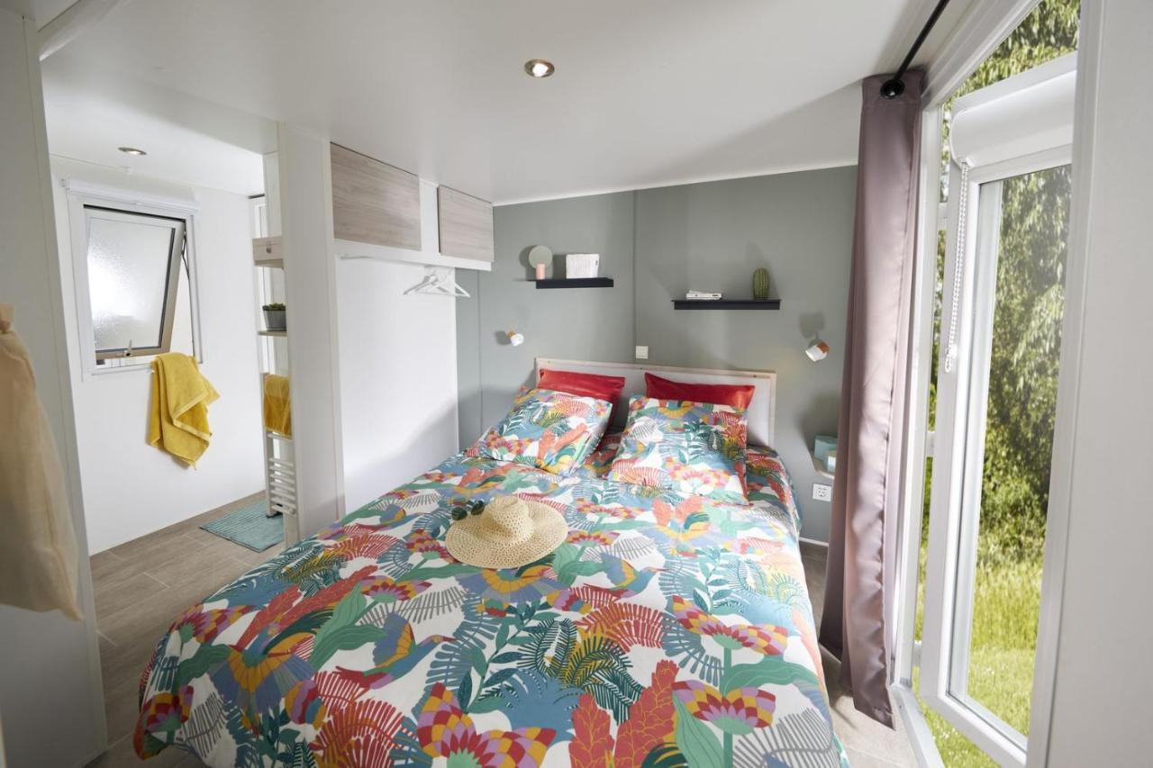 Hotel Les Chapelains Saillans  Esterno foto